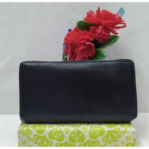 Designers Guild Black Pebbled Leather Zip Around Credit Card Wallet
